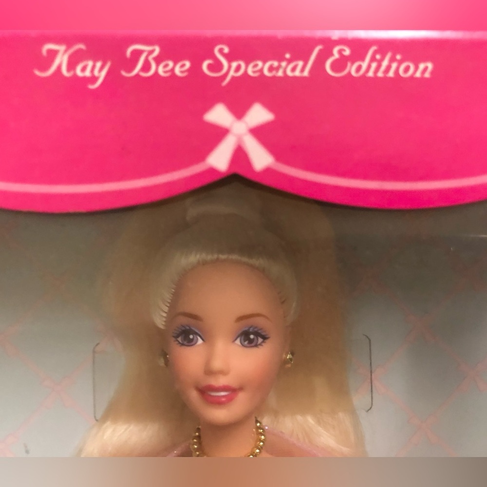 NEW! VINTAGE 1997 “Fantasy Ball” Barbie Doll (Kay Bee Special Edition) - Picture 3 of 6